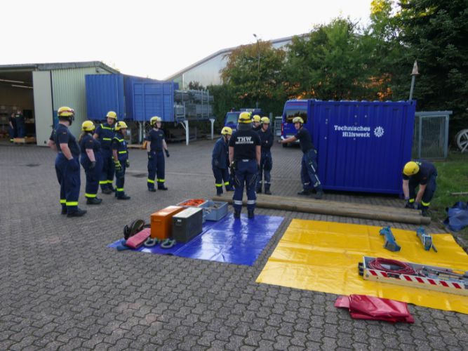 Dienstags-Ausbildung Bewegen von Lasten 