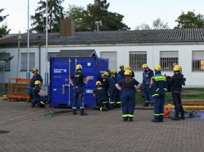 Dienstags-Ausbildung Bewegen von Lasten 