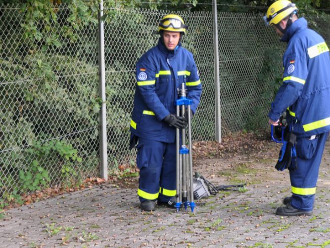 Dienstags-Ausbildung Einsatzübung (Abstützen/Ausleuchten)
