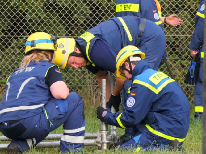 Dienstags-Ausbildung Einsatzübung (Abstützen/Ausleuchten)