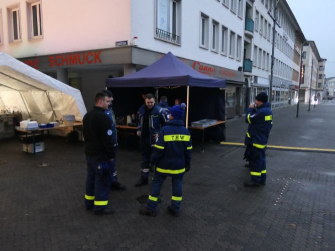 Traditionelle Erbsensuppe-Kochaktion 