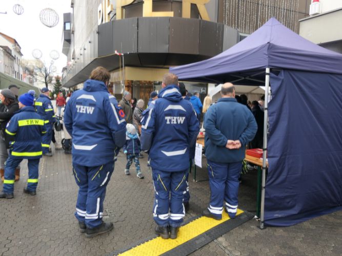 Traditionelle Erbsensuppe-Kochaktion 