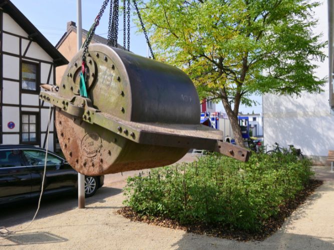 Transport der historischen Walze 