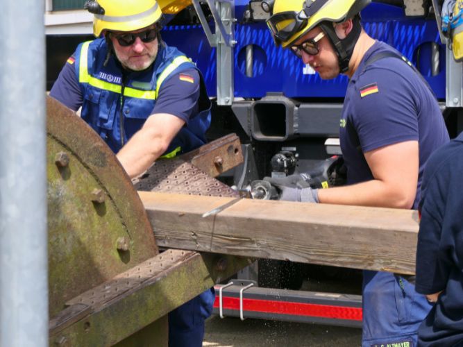 Transport der historischen Walze 