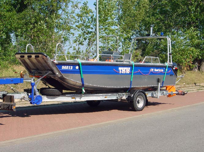 Mehrzweckarbeitsboot (MZAB) mit Trailer